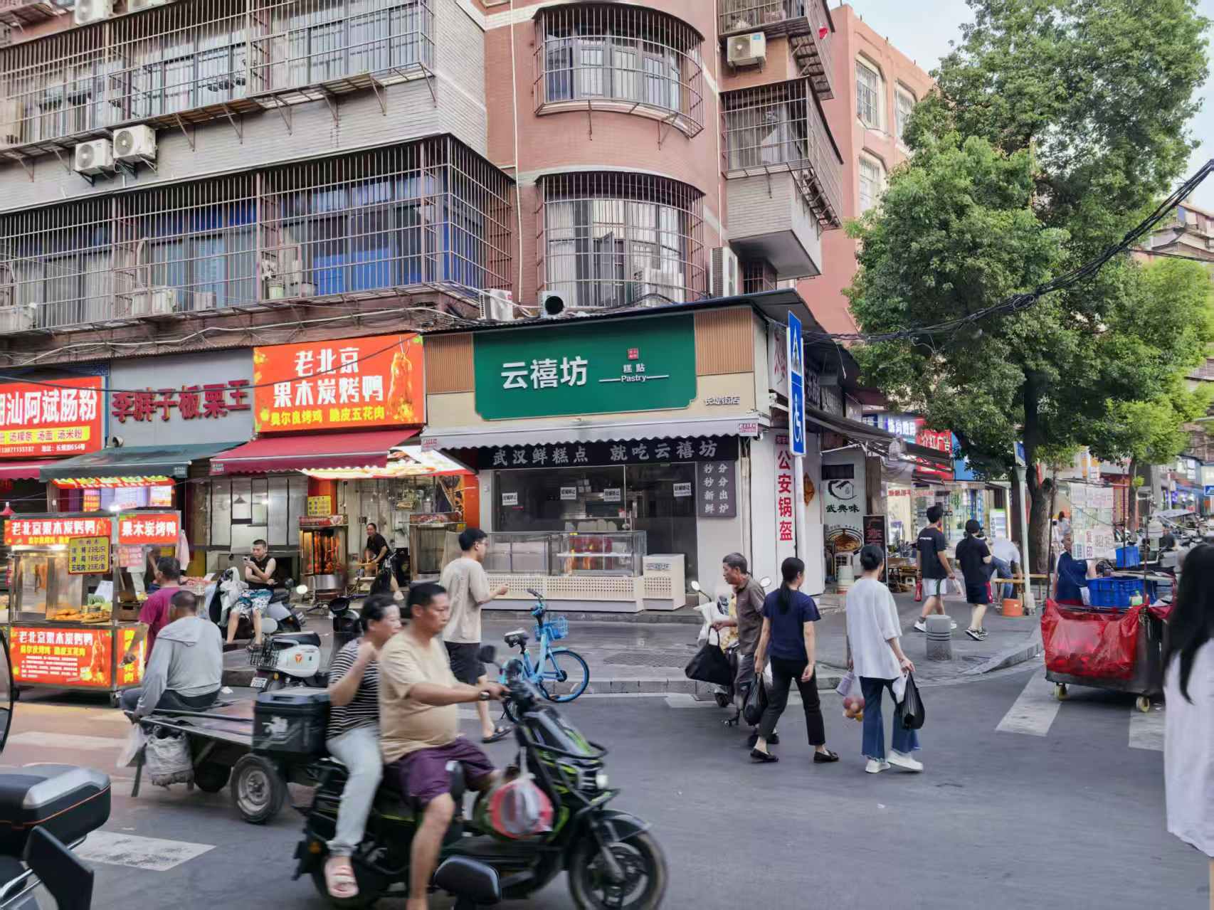 硚口汉正街宝善堂丁字路口小吃旺铺转让