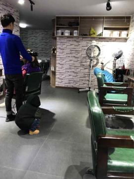 王家湾大型小区85平米门面转让