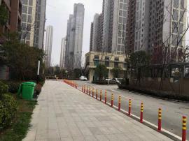 白沙洲高档小区入口处一楼门面急转 