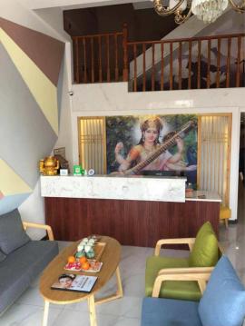 汉街御湖世家300平米精装美容SPA馆转...