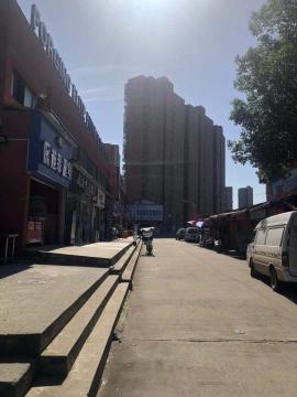 汉口学院校内18平米临街门面转让