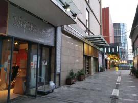 雄楚1号购物广场外卖店转让！