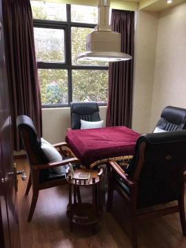 白沙洲大型社区出入口转角棋牌转让