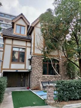 江夏藏龙岛大型低租金教育机构转让