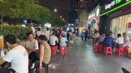 机会！虎泉地铁口旁40平夜市摊位转租