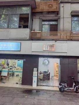 机会！解放公园出口正对面20平门面转让（...