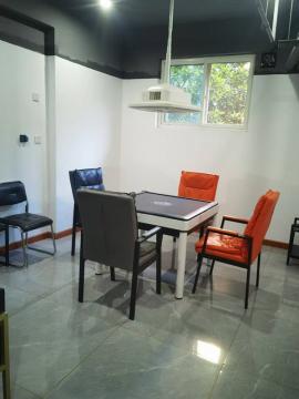 青宜居220平米棋牌转让