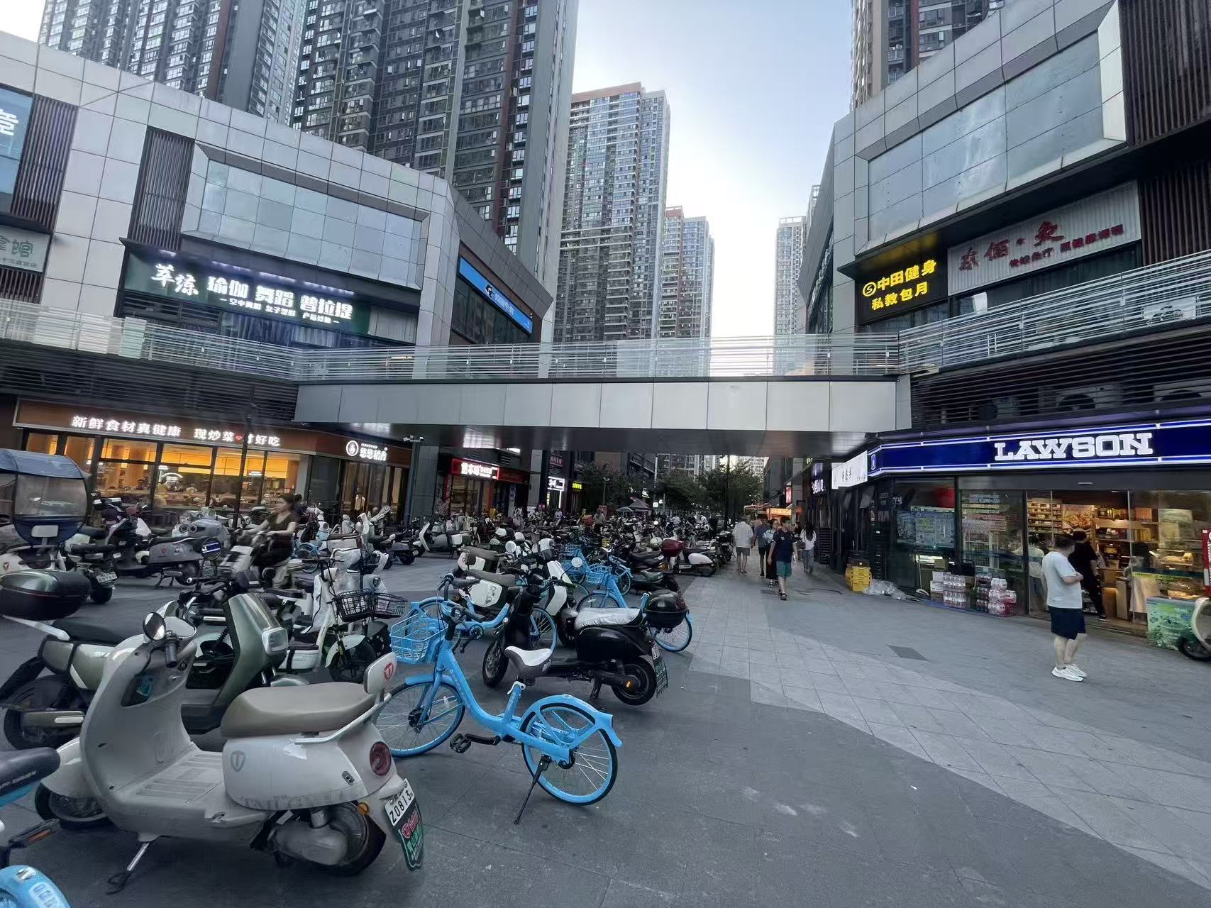 青山区红钢城红钢三街品牌包子店转让